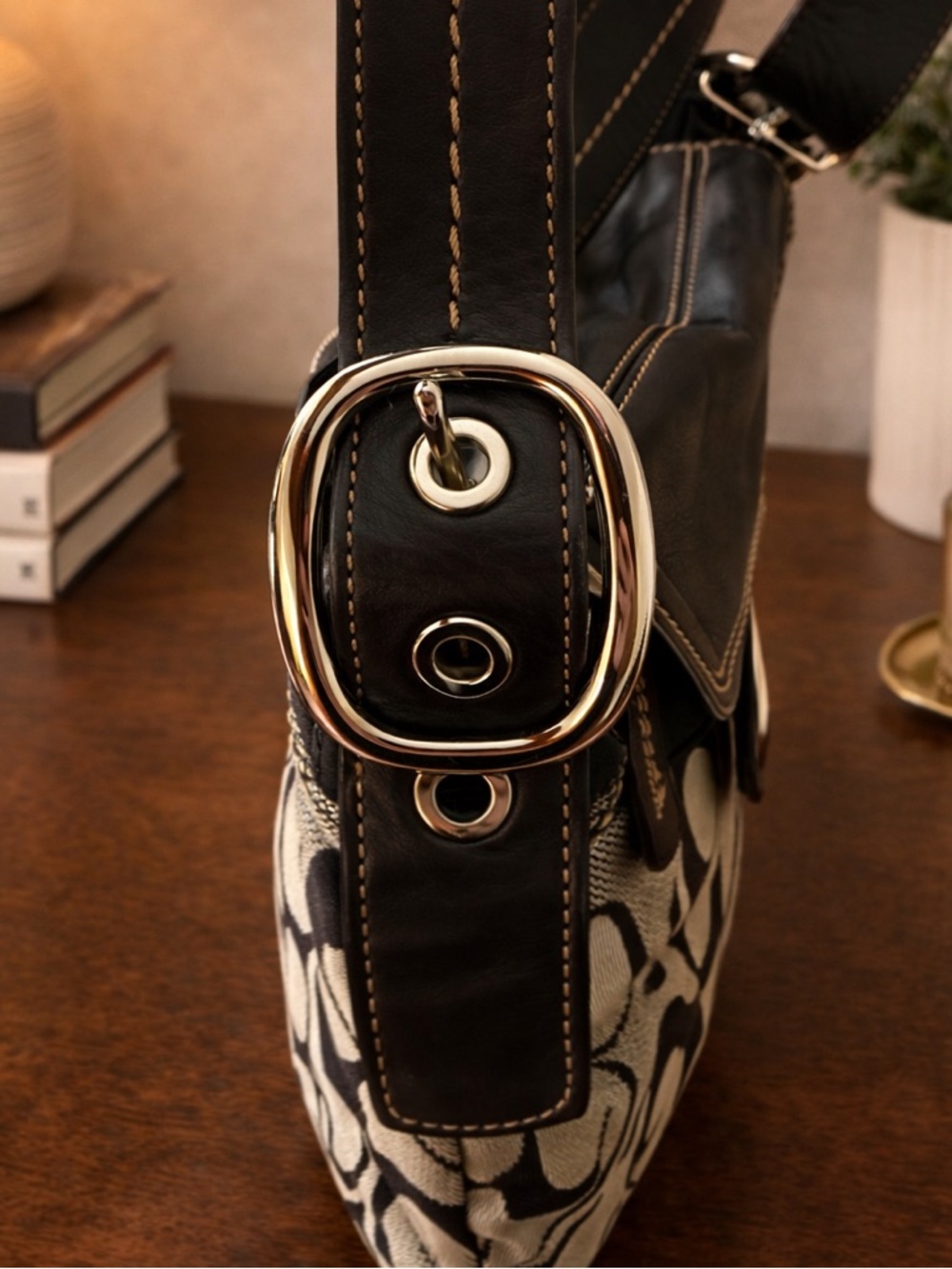 Coach 2008 Soho Signature Buckle Flap Duffle Bag - Picture 3 of 3